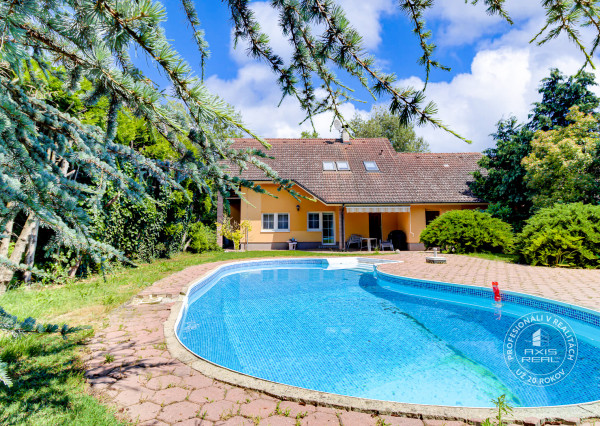 Sale Family house, Family house, Gaštanová, Senec, Slovakia